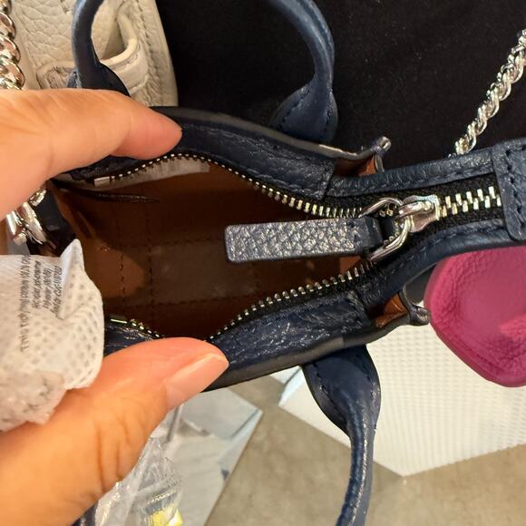 Marc Jacobs The Nano Tote Crossbody Handbag 2S5SMN016S01 - Picture 5 of 8